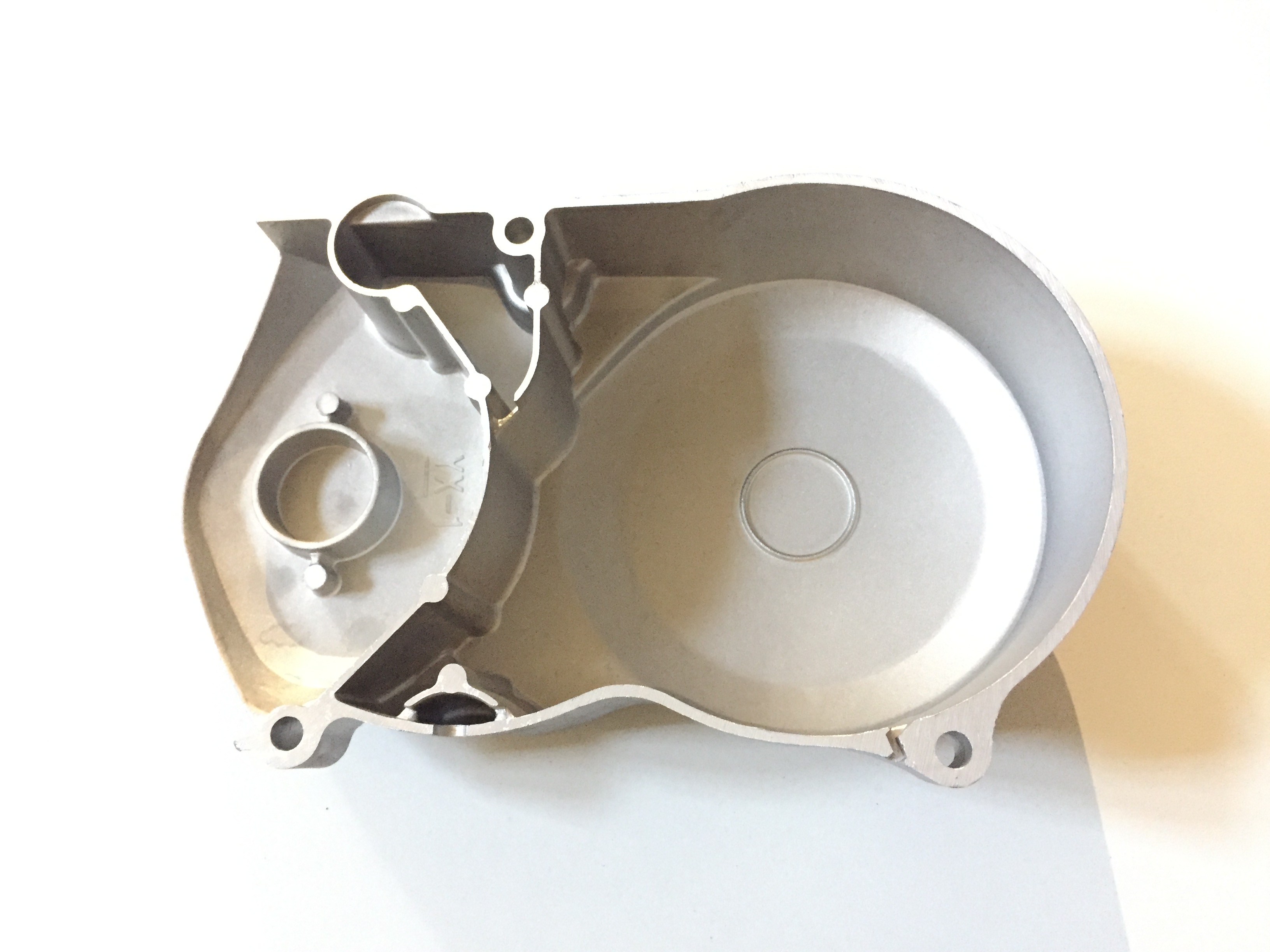 Carter D'Allumage D'Occasion Pour Moto Apollo RFZ 125 - État Moyen (fissures, Taches) - Réf. EAN 3667261302242